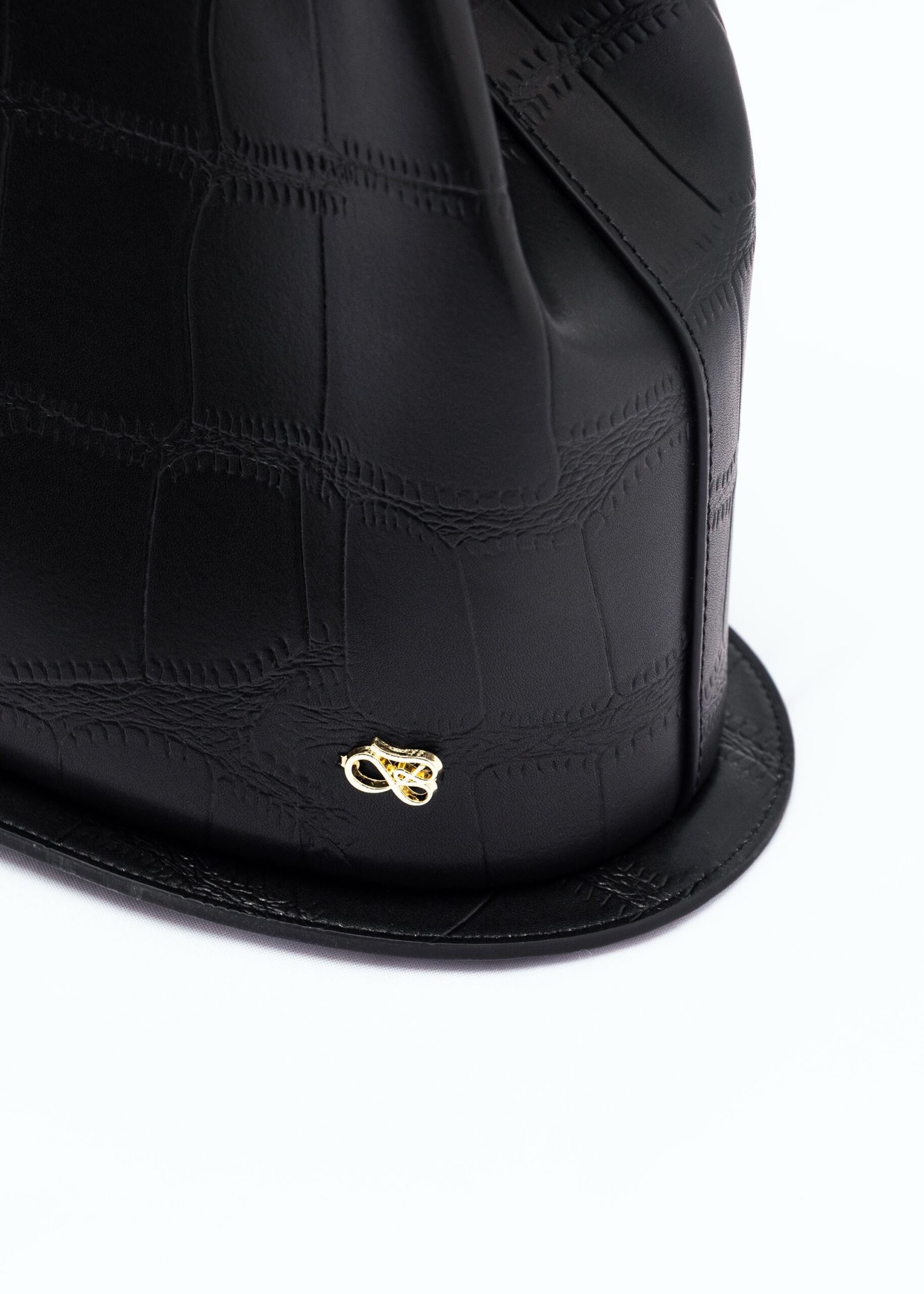 GUARDIAN GAZE – NOIR WITH CROCODILE PRINT ON GOLD - Image 3