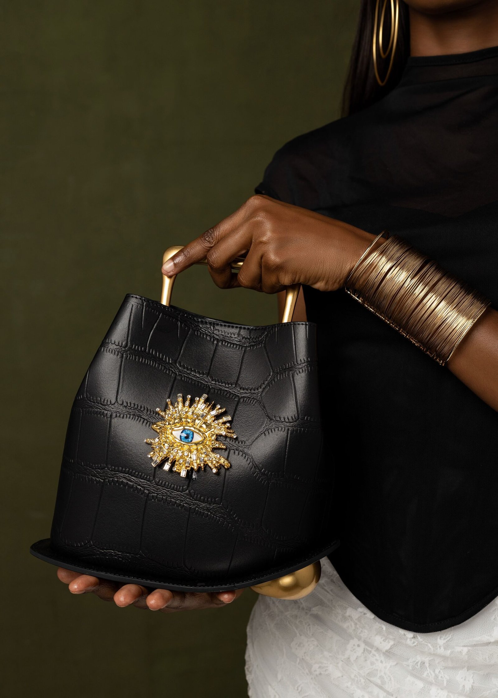 GUARDIAN GAZE – NOIR WITH CROCODILE PRINT ON GOLD - Image 2